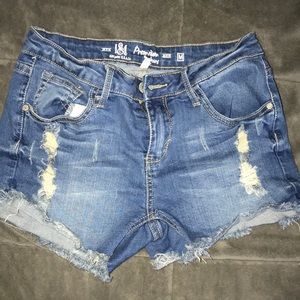 (I&M) Jean shorts size: M